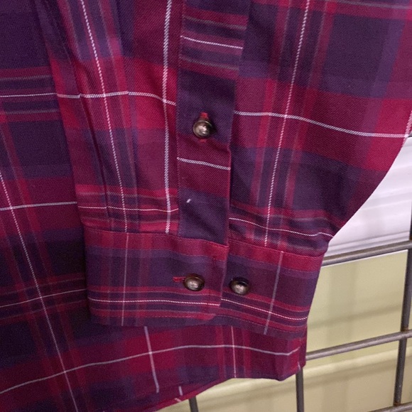 Jos. A. Banks men’s button down long sleeve - Picture 5 of 6